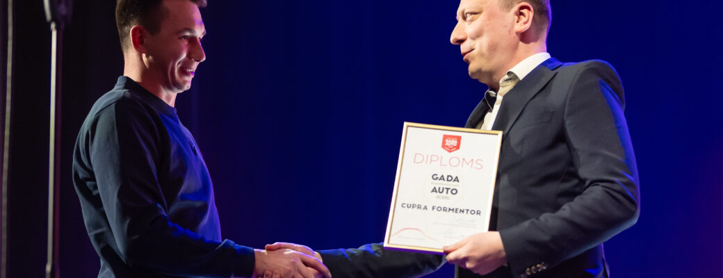 CUPRA Formentor ir ieguvis “Latvijas gada auto 2025” balvu nominācijā “Gada modernizācijas auto 2025”!
