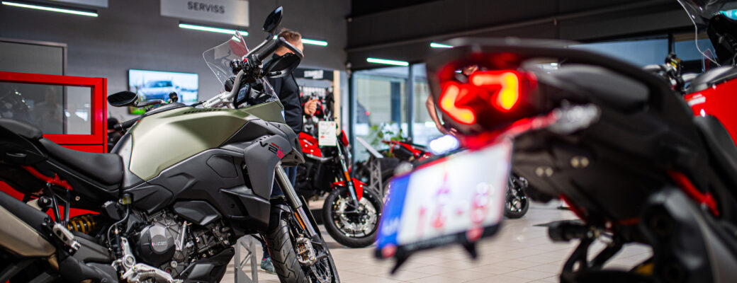 Atklāts jaunais DUCATI motosalons AUTOBRAVA Motors dīlercentrā, Krasta ielā 42