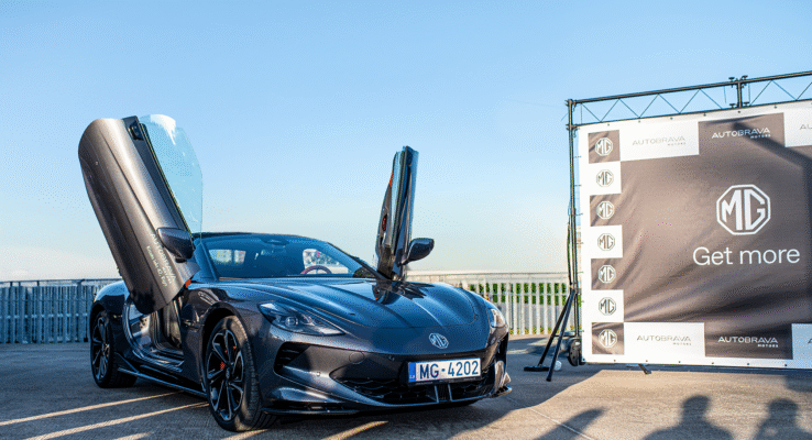 AUTOBRAVA Motors представила Латвии легендарный автомобильный бренд MG с чётким видением будущего