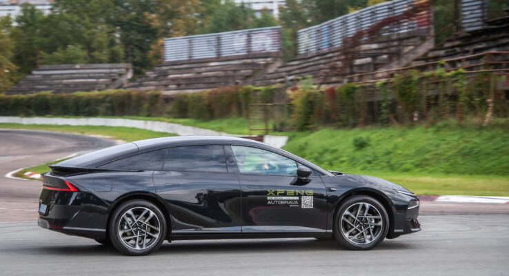 XPENG P7+ занял 3-е место в своей категории в конкурсе Latvijas e-auto 2026/27